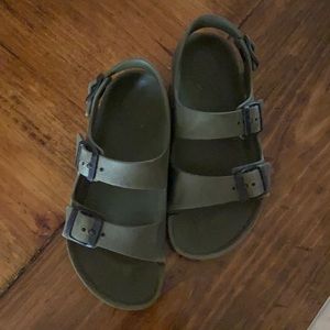 Kids Birkenstock khaki color size 32
